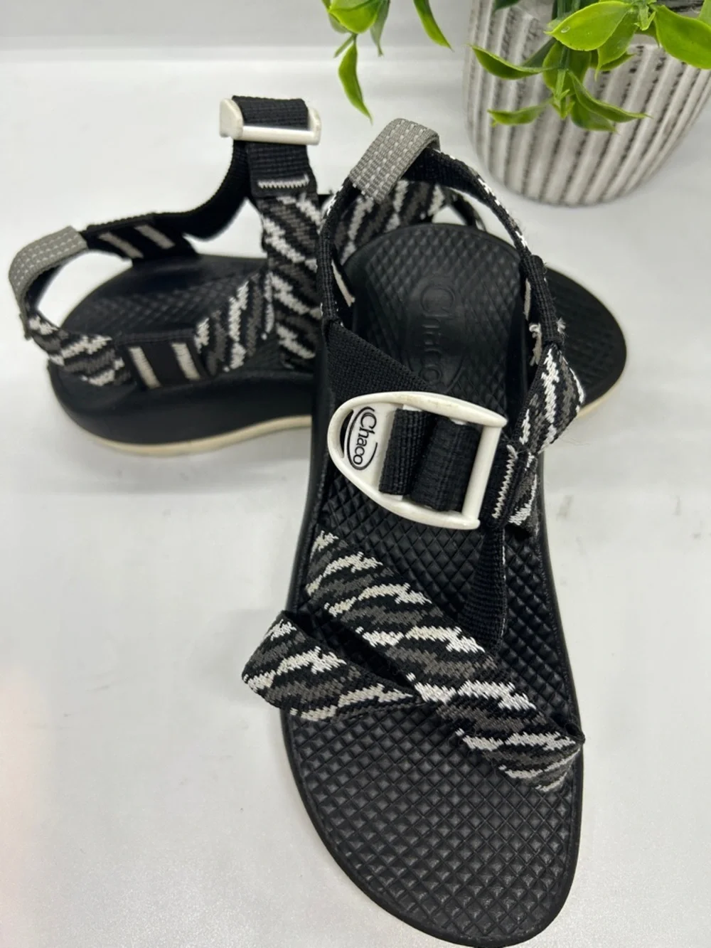 Chaco durable white
